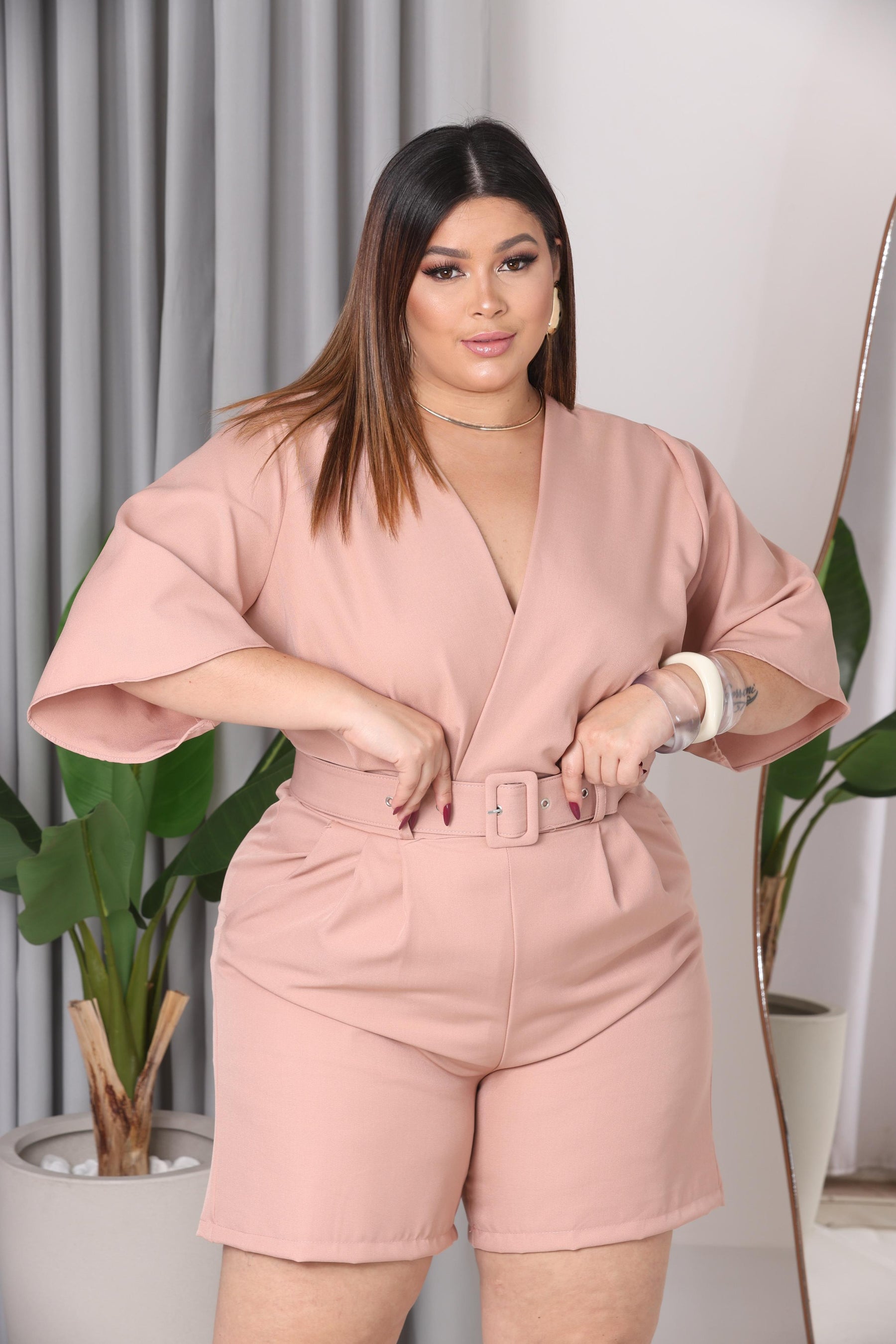 Macacão Manga Curta Verão Plus Size Feminino